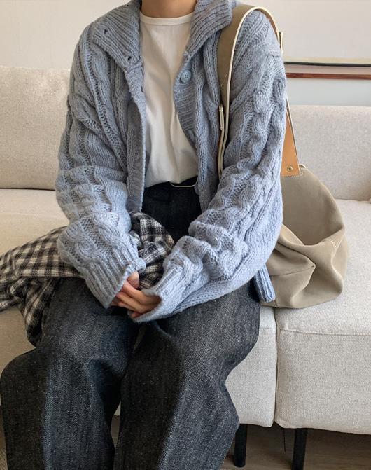 퀸느 꽈배기 니트 가디건 (3color)