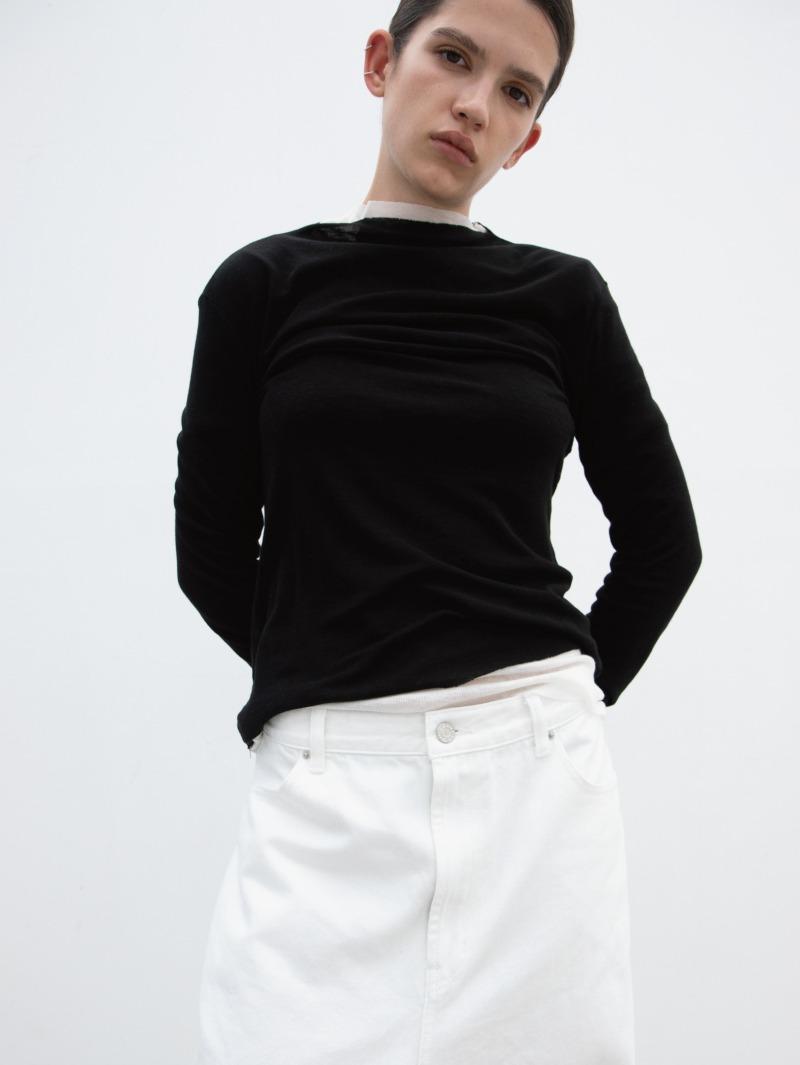 Wool mock neck long-sleeve T-shirt (black)