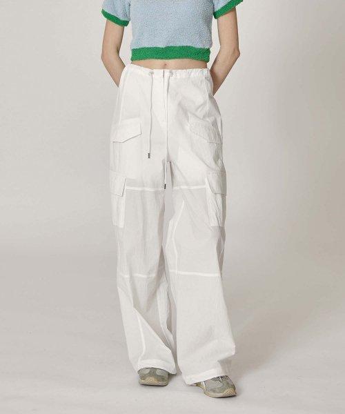 layer nylon cargo pants - white