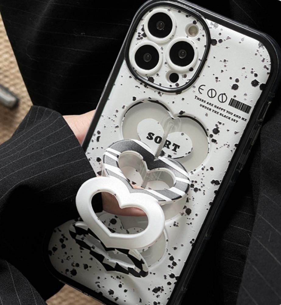 아이폰14프로 스트랩 케이스 쿠앤크 블랙화이트 카메라보호 하트 거치대 그립톡 케이스 RM