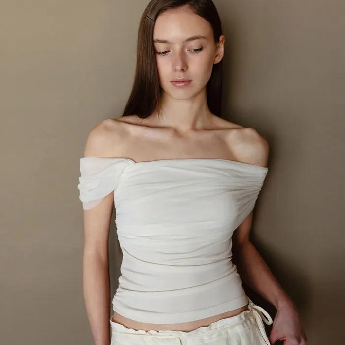 [3차] LILAC OFF SHOULDER MESH SHIRRING TOP_TT5S209CM