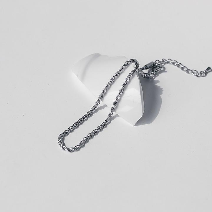 프렌치 스틸 슬림 팔찌 보넥도 성호 착용 보이넥스트 도어 BOYNEXTDOOR,