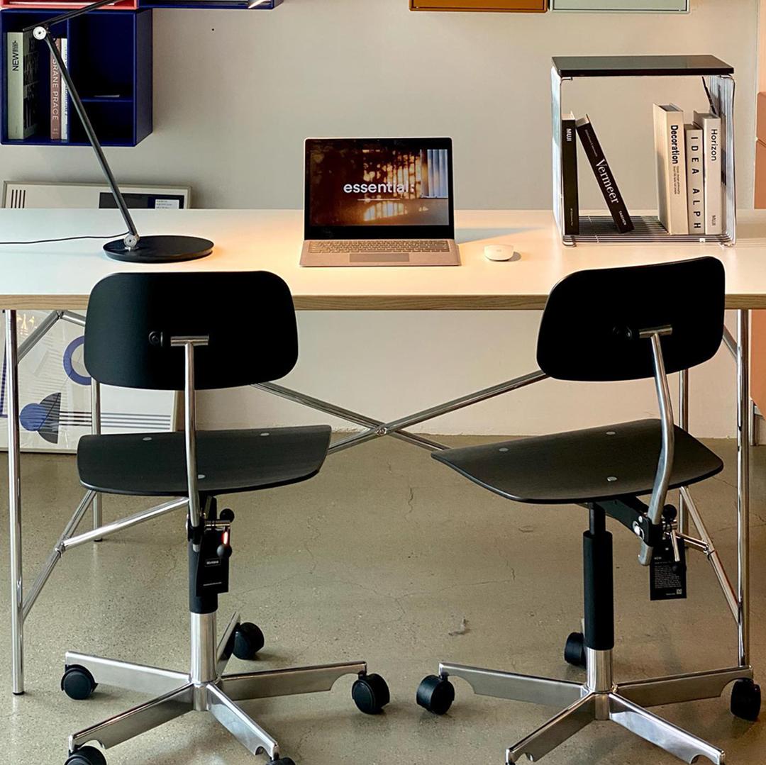 몬타나 케비 KEVI 2533 체어 블랙