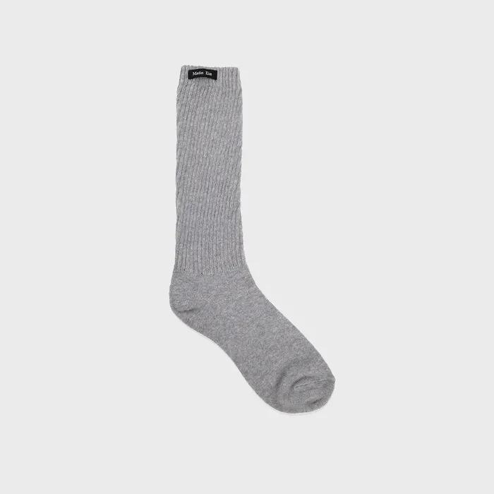 SMALL LOGO POINT RIBBED SOCKS IN GREY