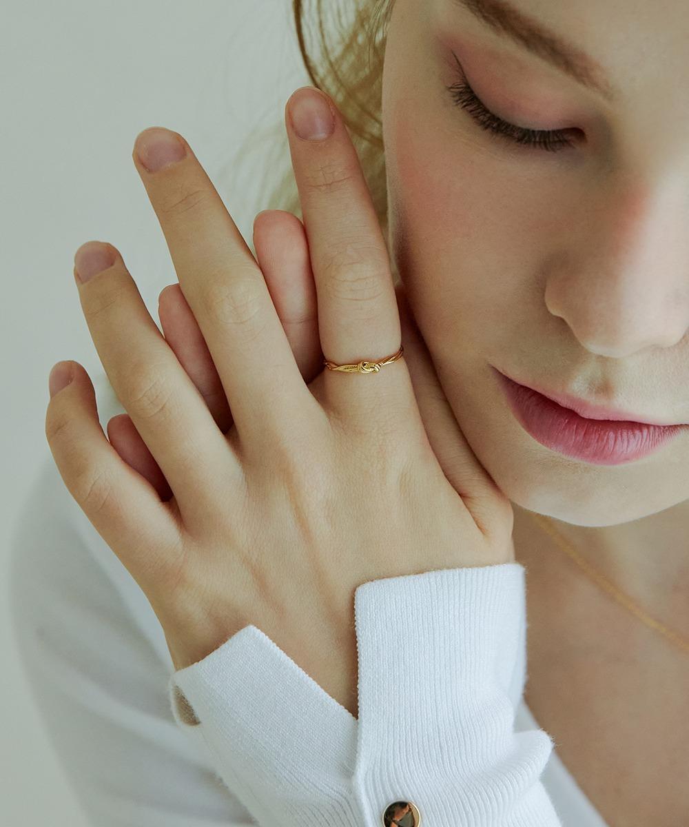 트위스트 꼬임 슬림 반지 (실버925)