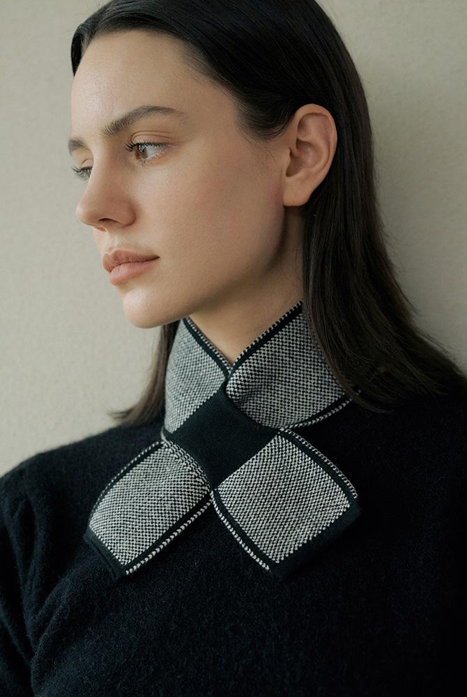 classic mini cross - ivory/black