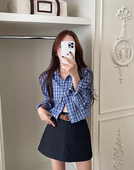 라라룸 포카리 라인 크롭 셔츠