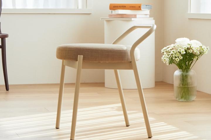 샌즈 스툴 의자