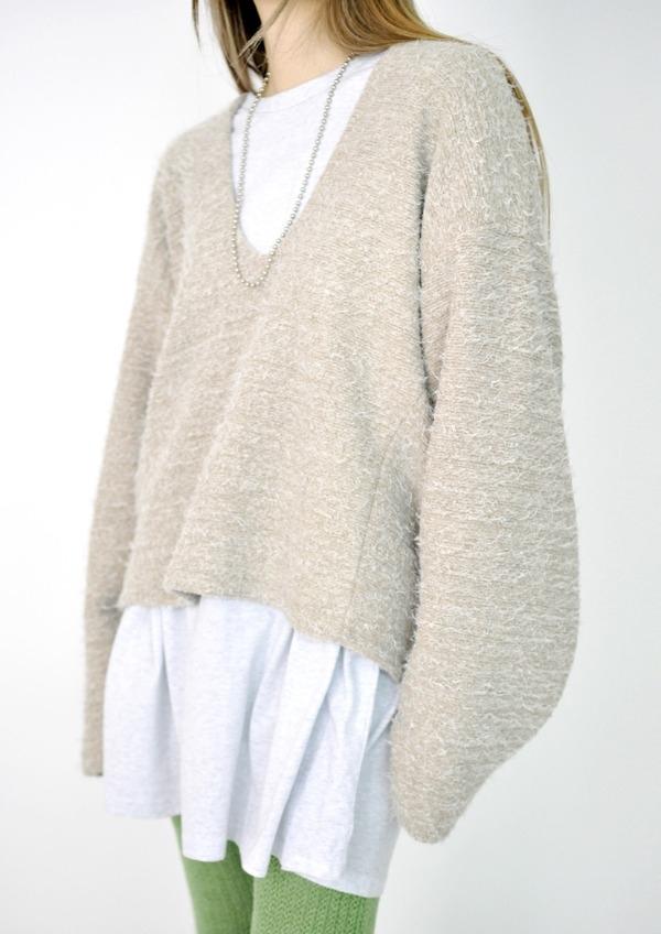 boucle deep V knit (2color)