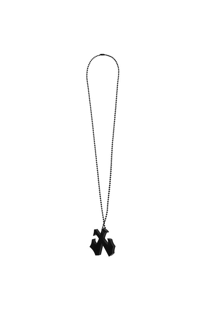 ACRYL LOGO NECKLASE BLACK