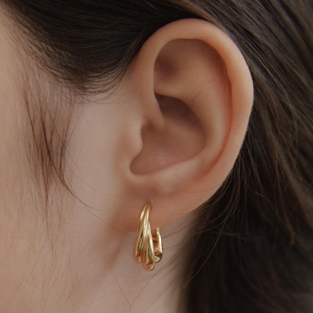 [다비치 이해리 착용]미스틱 트위스트 후프 귀걸이 EC3127 (M/L)