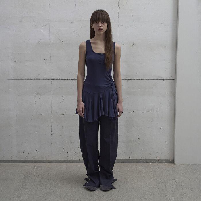 [2nd REORDER] FRILL SLEEVELESS TOP (DARK NAVY)