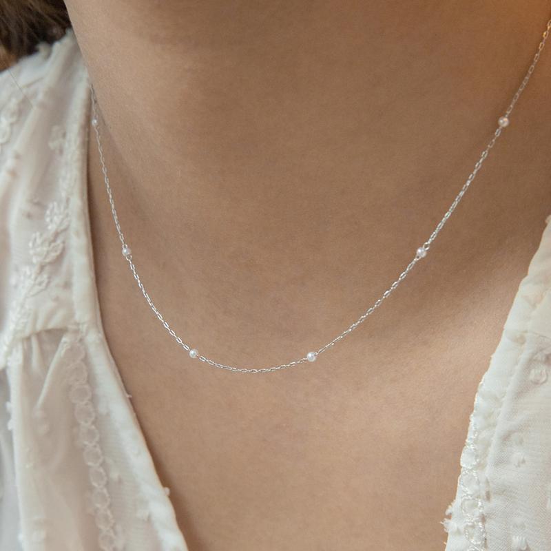 Mini Dot Necklace