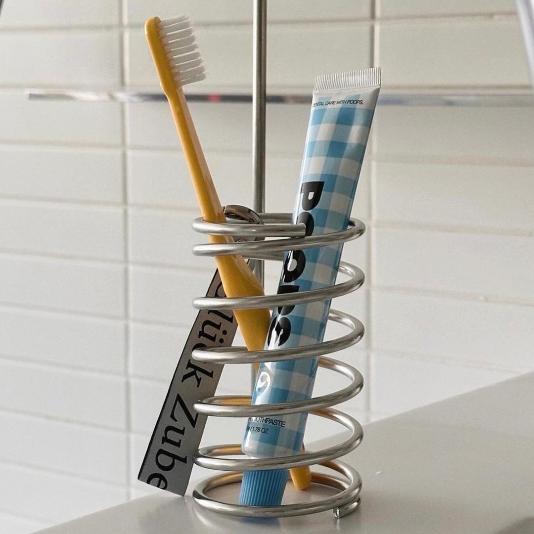 Freestanding Holder (Silver)