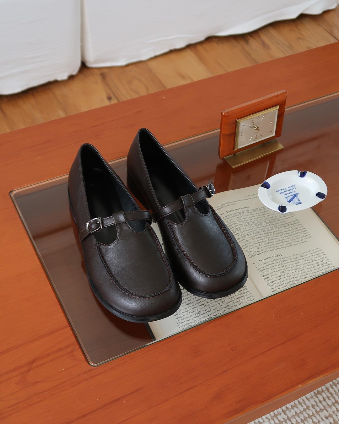 빈티지 버클 loafer