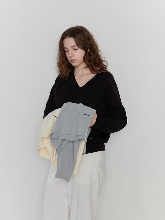 Classic Soft V-Neck Knit - Black