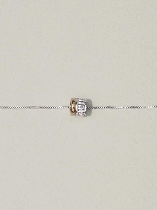 VERA ETERNITY NECKLACE