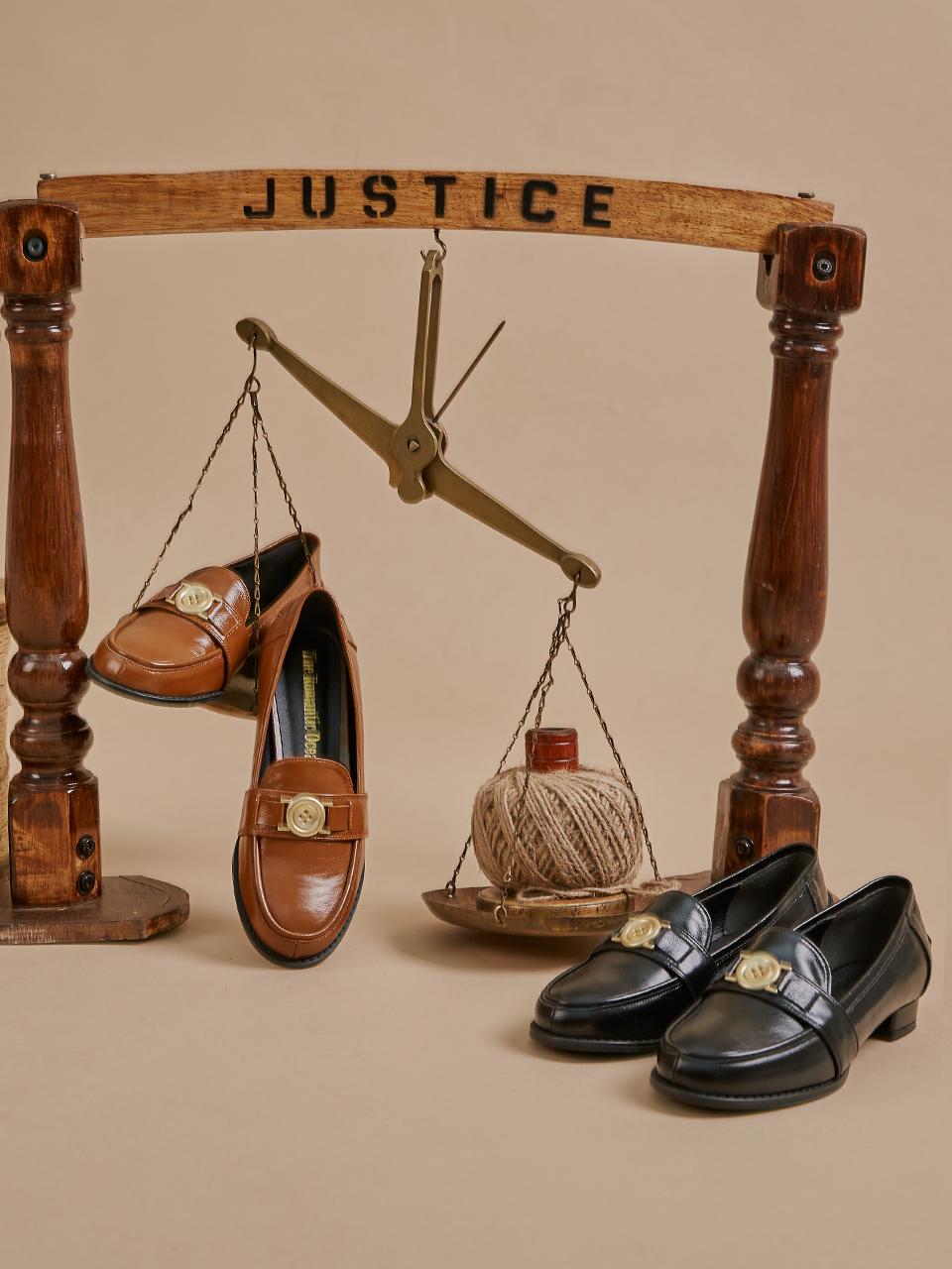 Button loafer (2 colors)