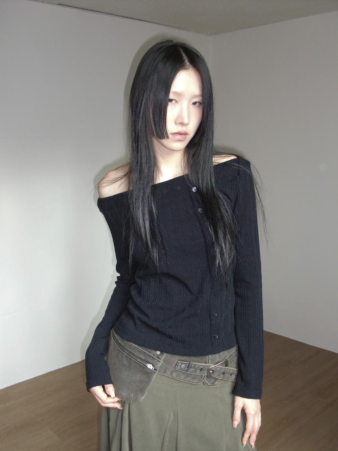 BUTTON BOAT NECK TOP_2C