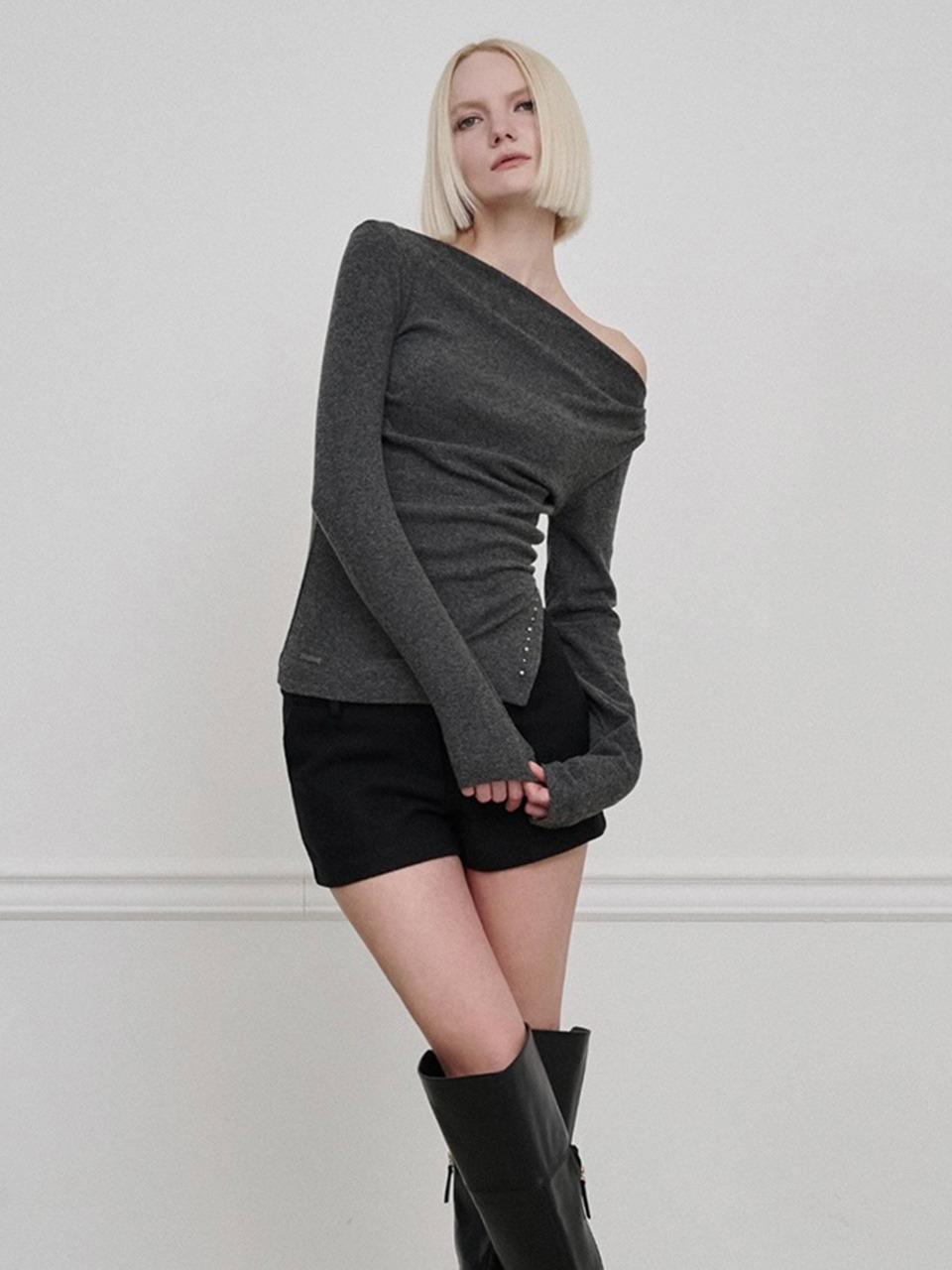 Giselle Studded Top (charcoal)