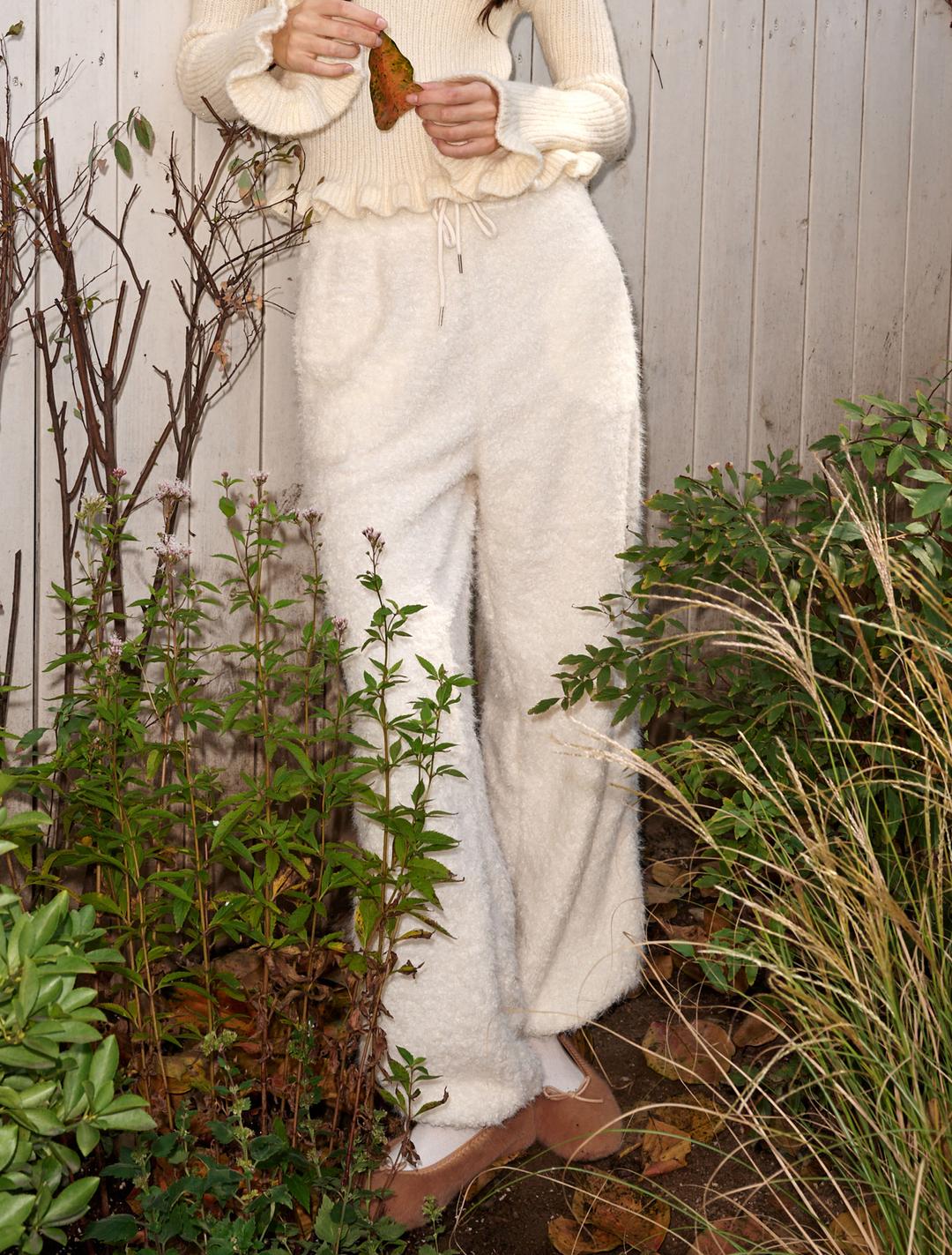 FUR STRING PANTS