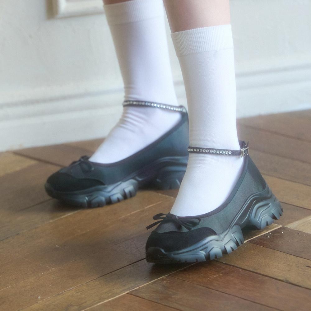 [에스파 윈터 착용] 라운드 토 큐빅 스트랩 스니커즈 412410001 (5.5cm/2colors)