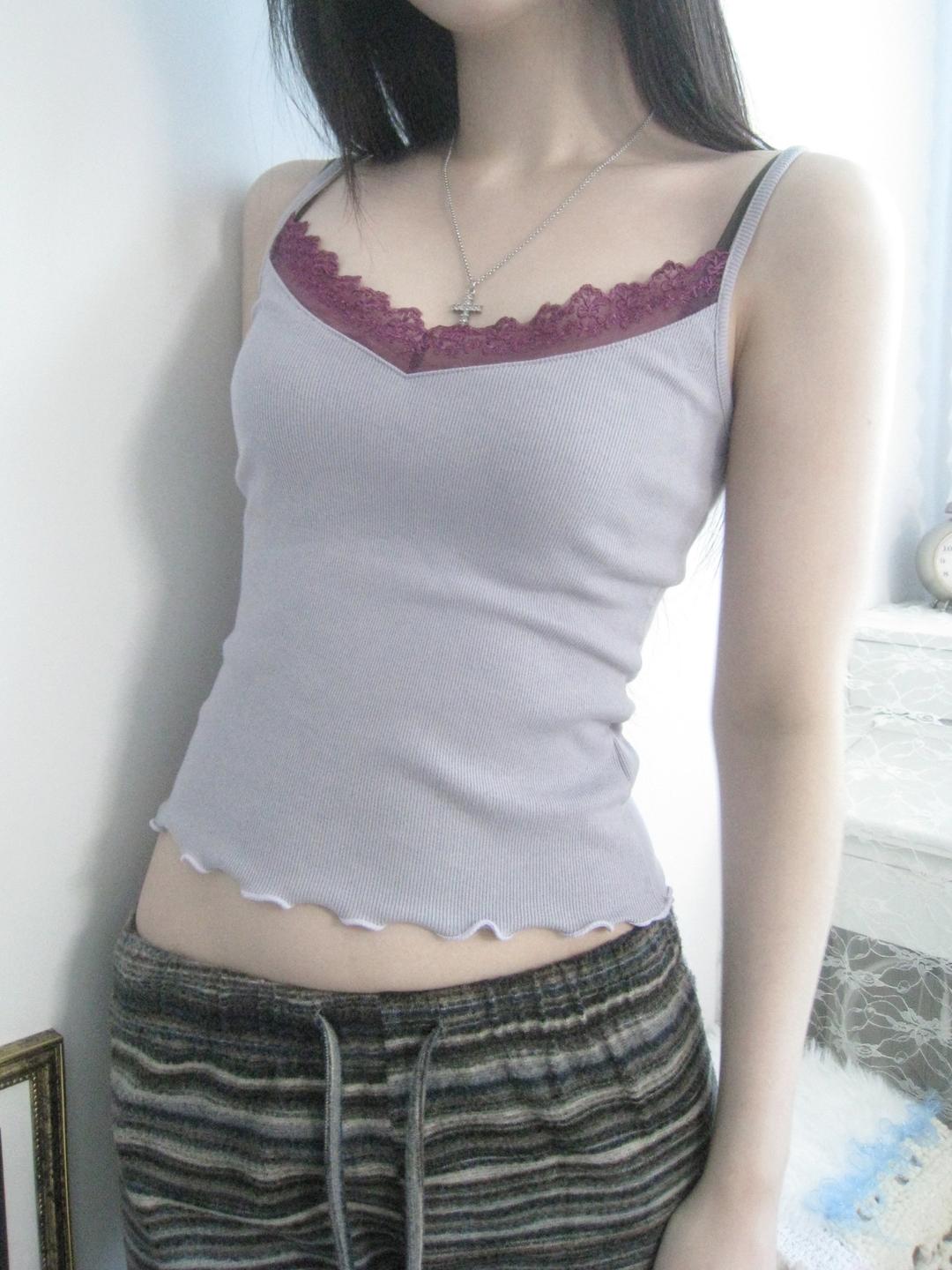 grape sleeveless