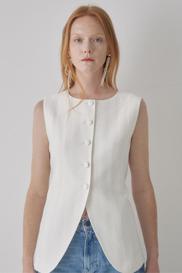 Sleeveless Jacquard Vest - White