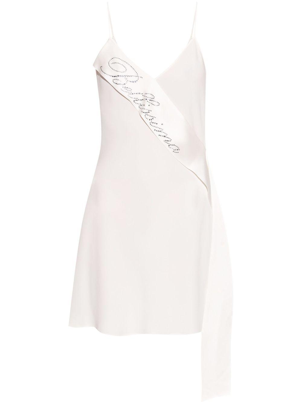 새틴 새시 디테일 드레스