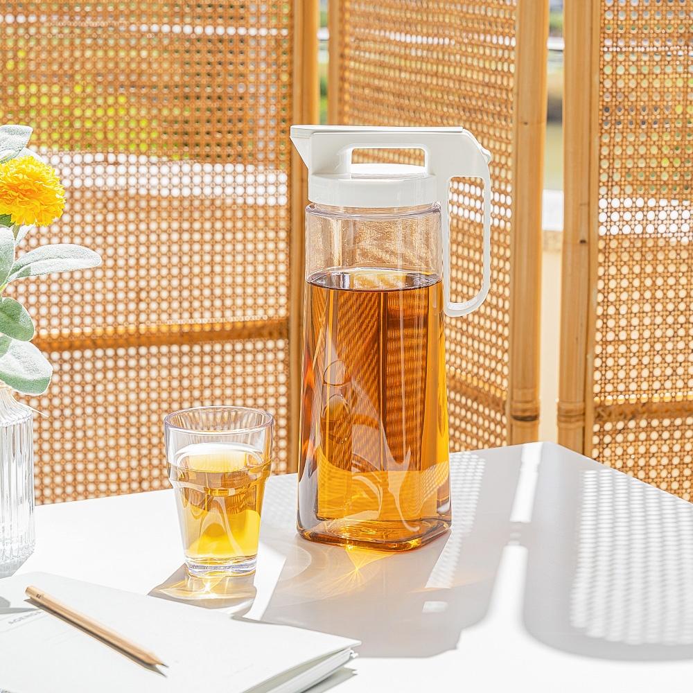 블랑 입구가 넓어 세척이 편리한 물병