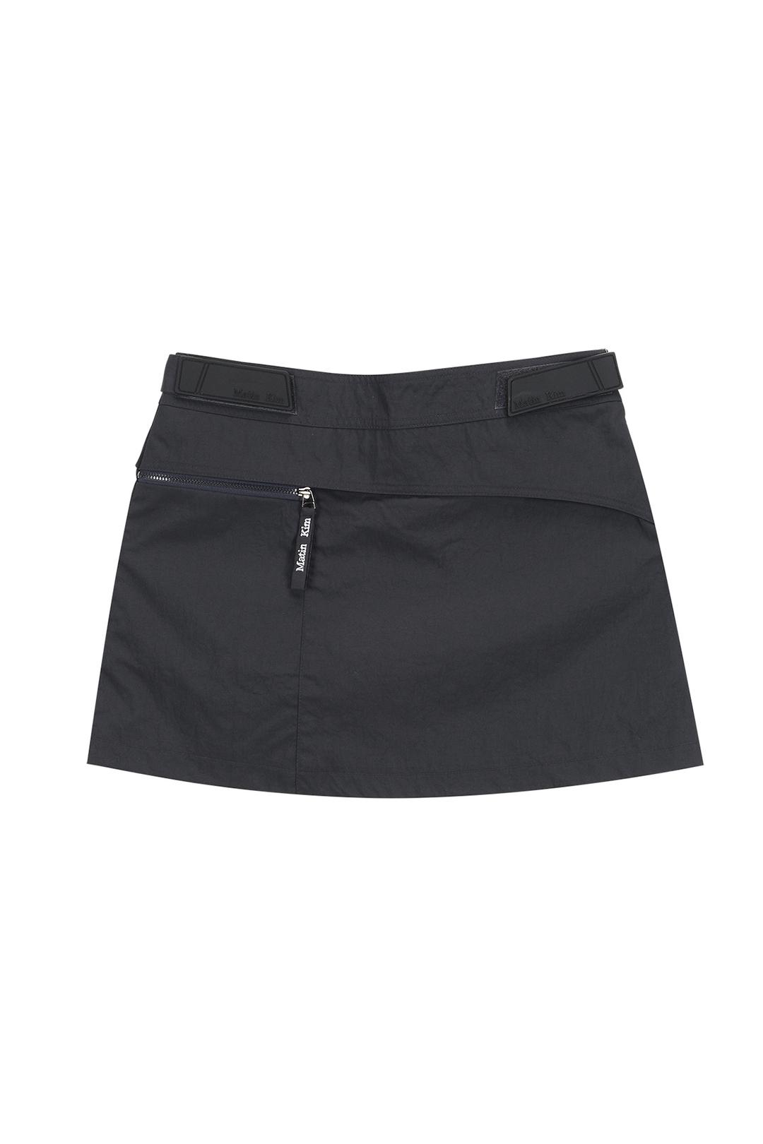 NYLON ZIP POINT MINI SKIRT IN CHARCOAL