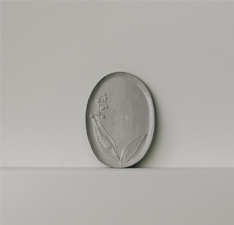 은방울꽃 플레이트 by 박혜성