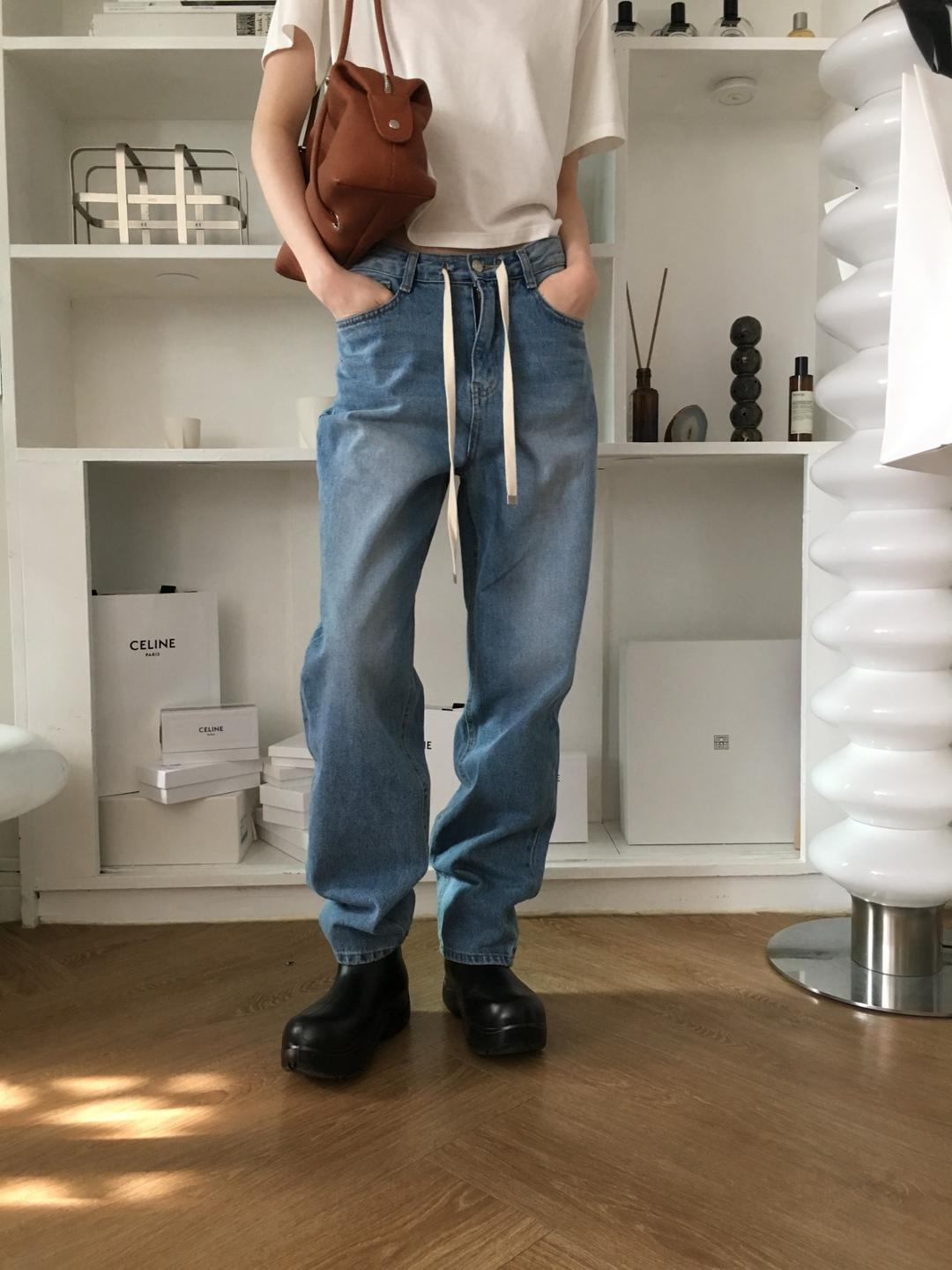 ESSENTAIL DENIM