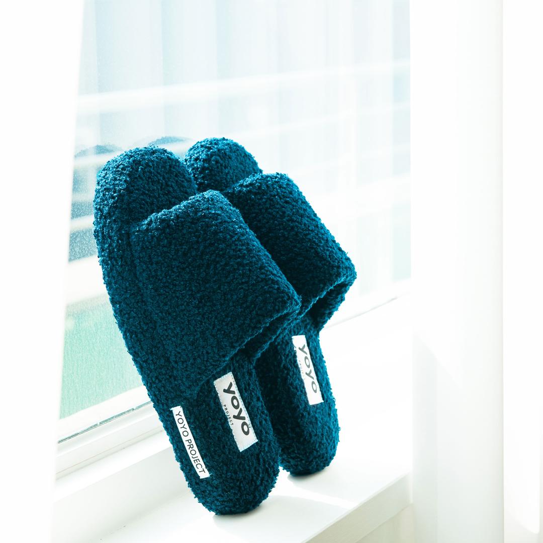 FLUFFY ROOM SHOES (DARK NAVY)