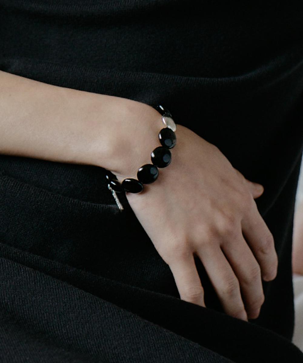 BLACK PEBBLE BLACELET