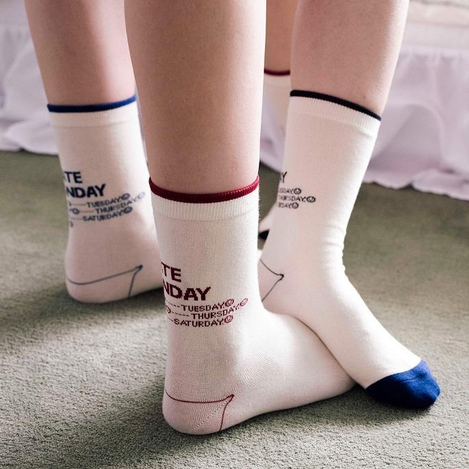 Monday Smile 3 Socks