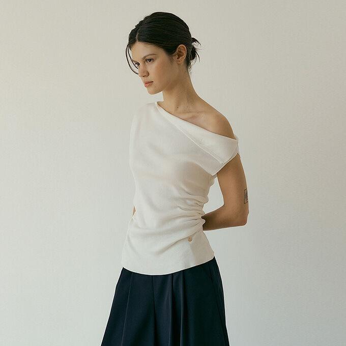 Shirring drop sleeveless knit (ivory)