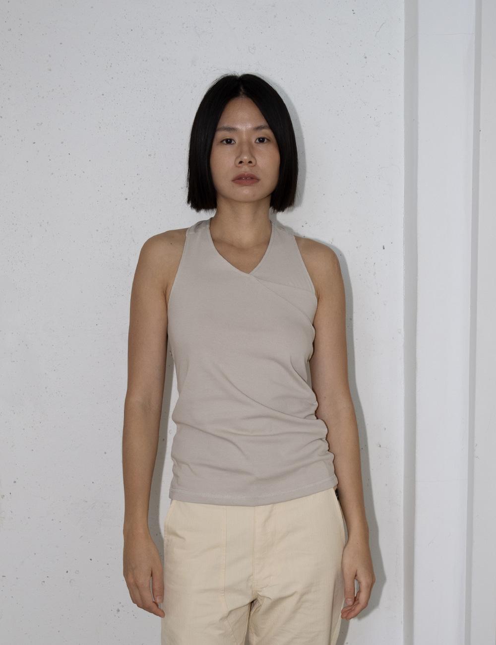 Sula Sleeveless in Sand Beige