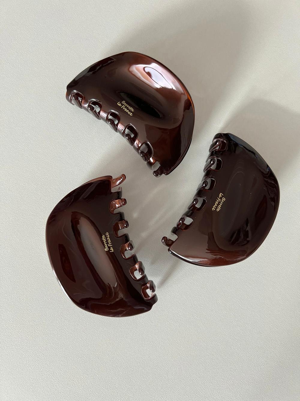 pouch hair-clip