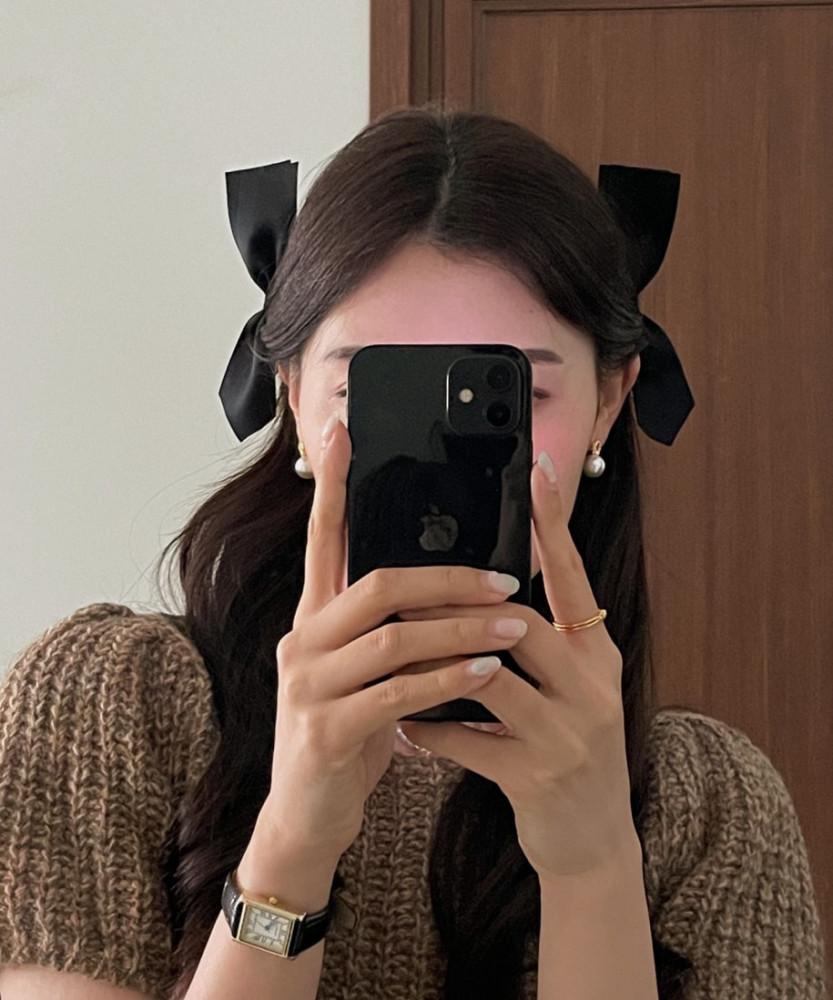 [소예피네/국내생산] 꼬미 블랙 리본 나비 머리핀