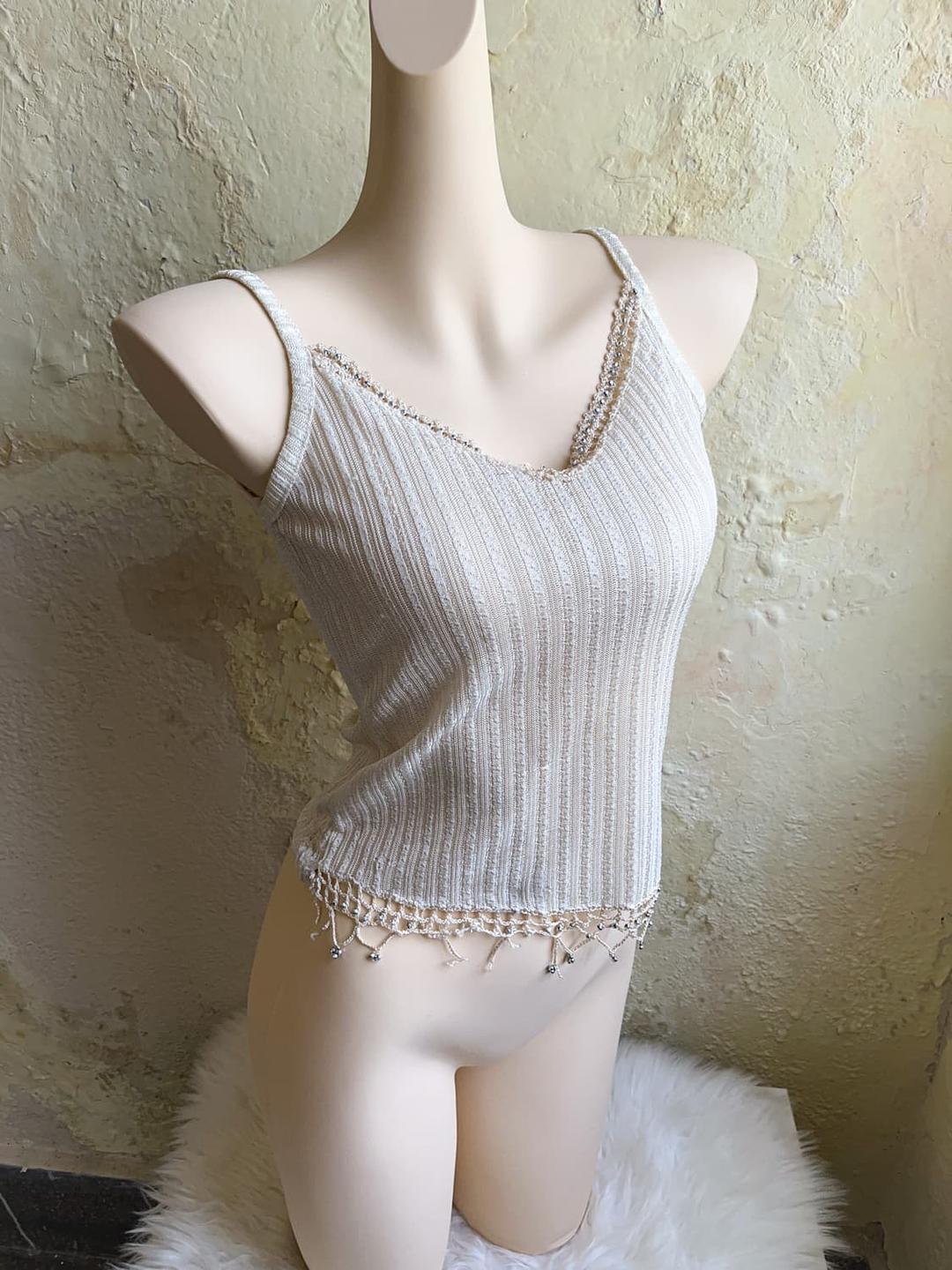 Beads trimming knit sleeveless | 후루츠패밀리