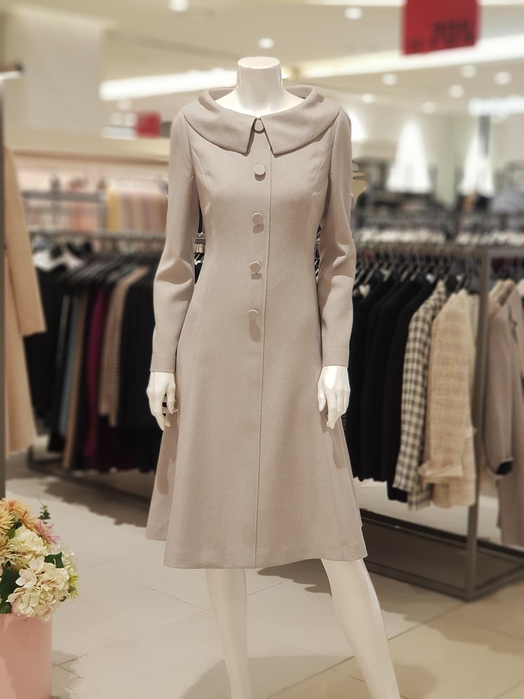 오프 숄더 칼라 원피스 (KWOPKC2100)