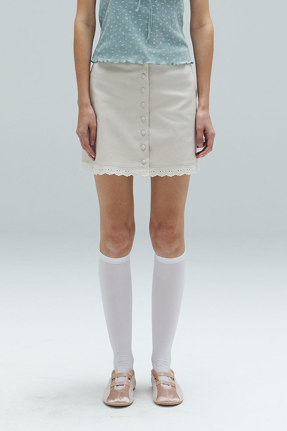 HERA BUTTON LACE SKIRT - BEIGE