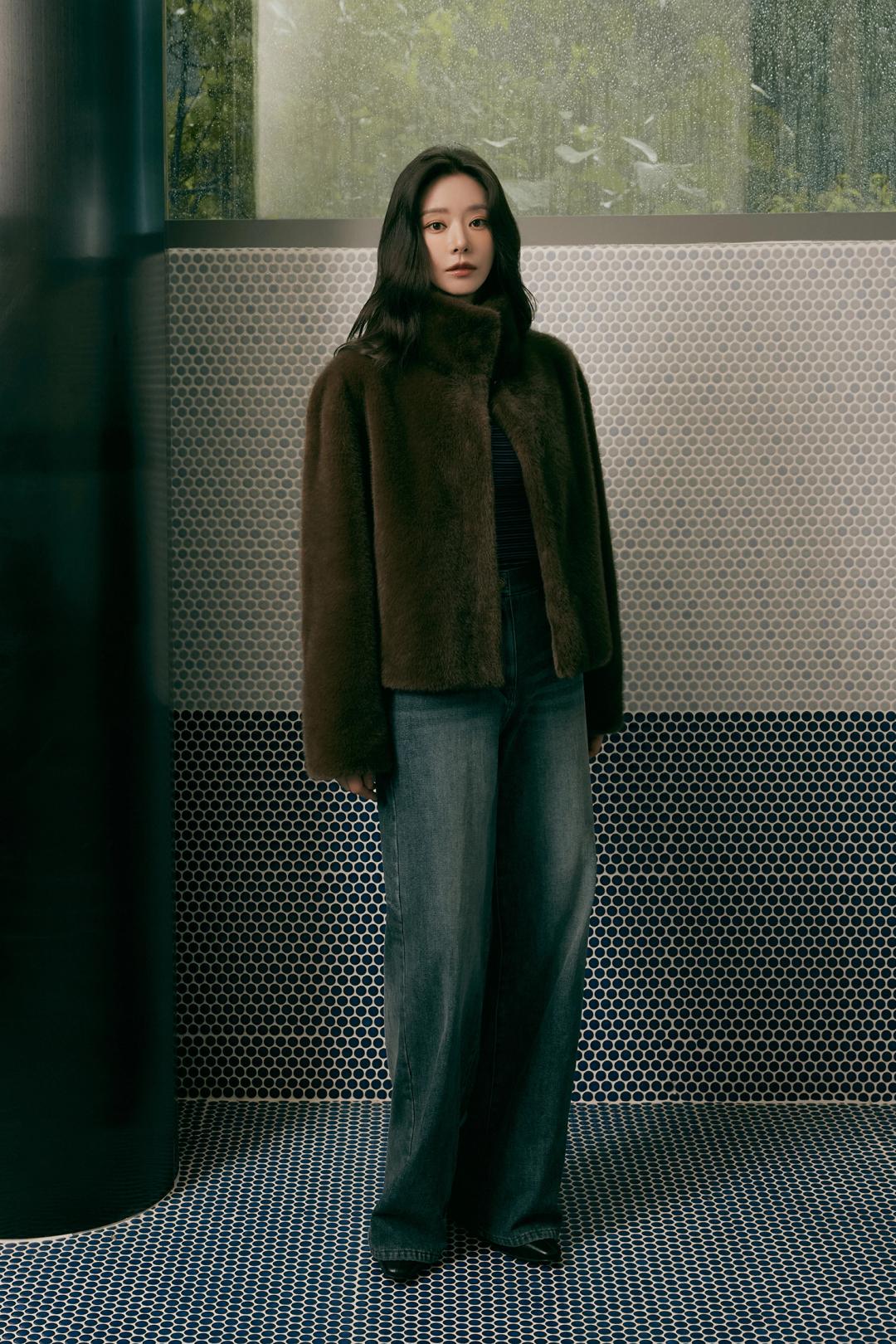 ★이주빈 착용★ 하이넥 페이크 퍼 점퍼