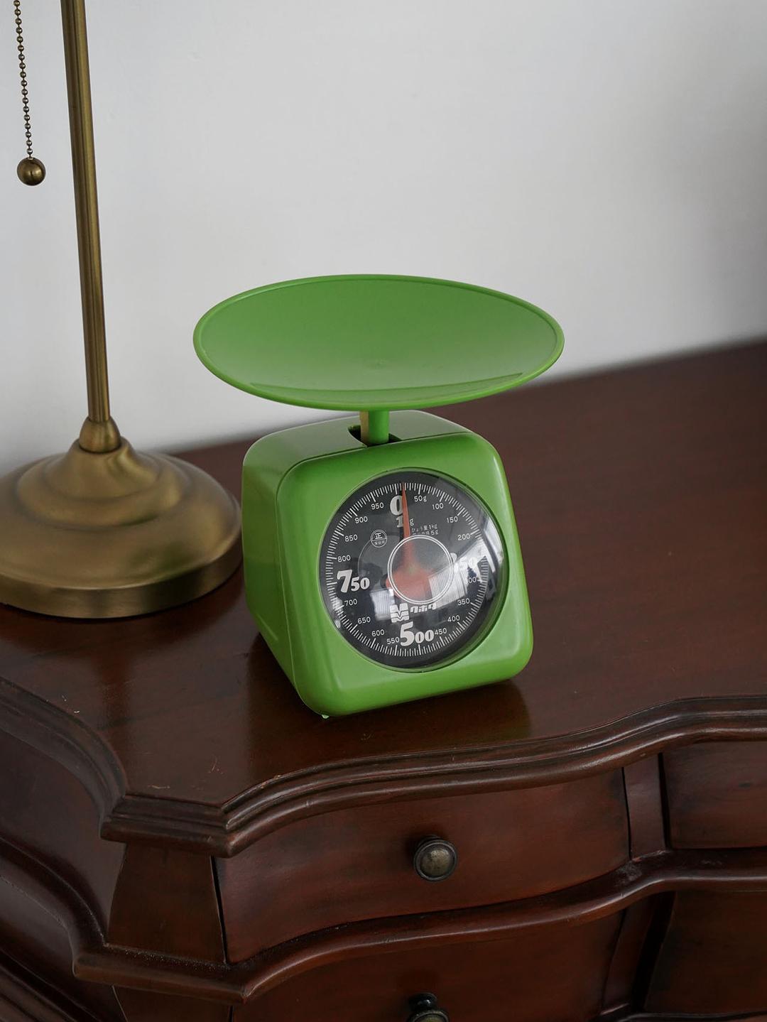 Yamato Vintage Kitchen Scale – Green (Working Condition)