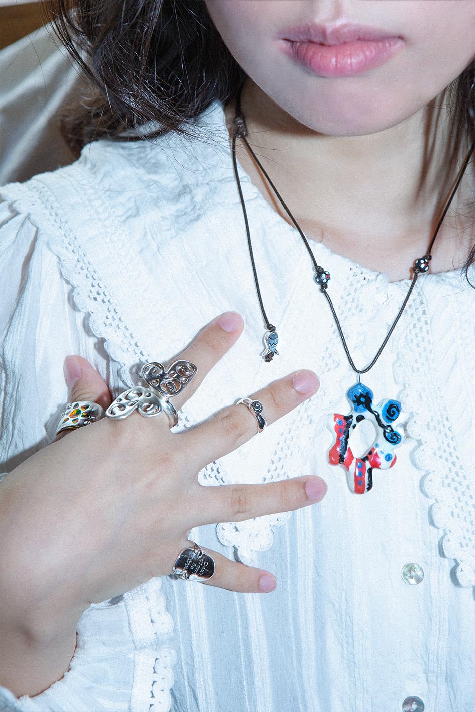 hippie story necklace