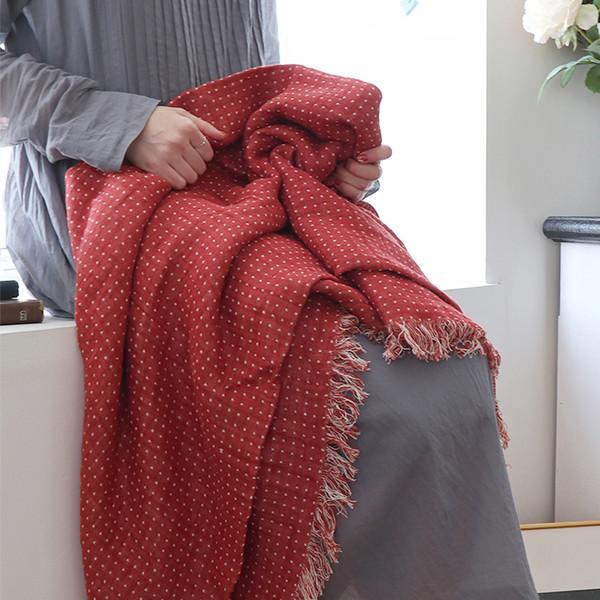 Dot Dot linen blanket