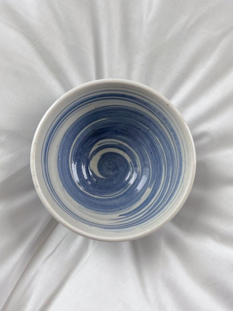 Blue Wave Bowl  / 일본그릇 예쁜그릇 밥그릇 브런치접시 홈카페감성그릇 집들이선물 생일선물 예쁜그릇 일본접시