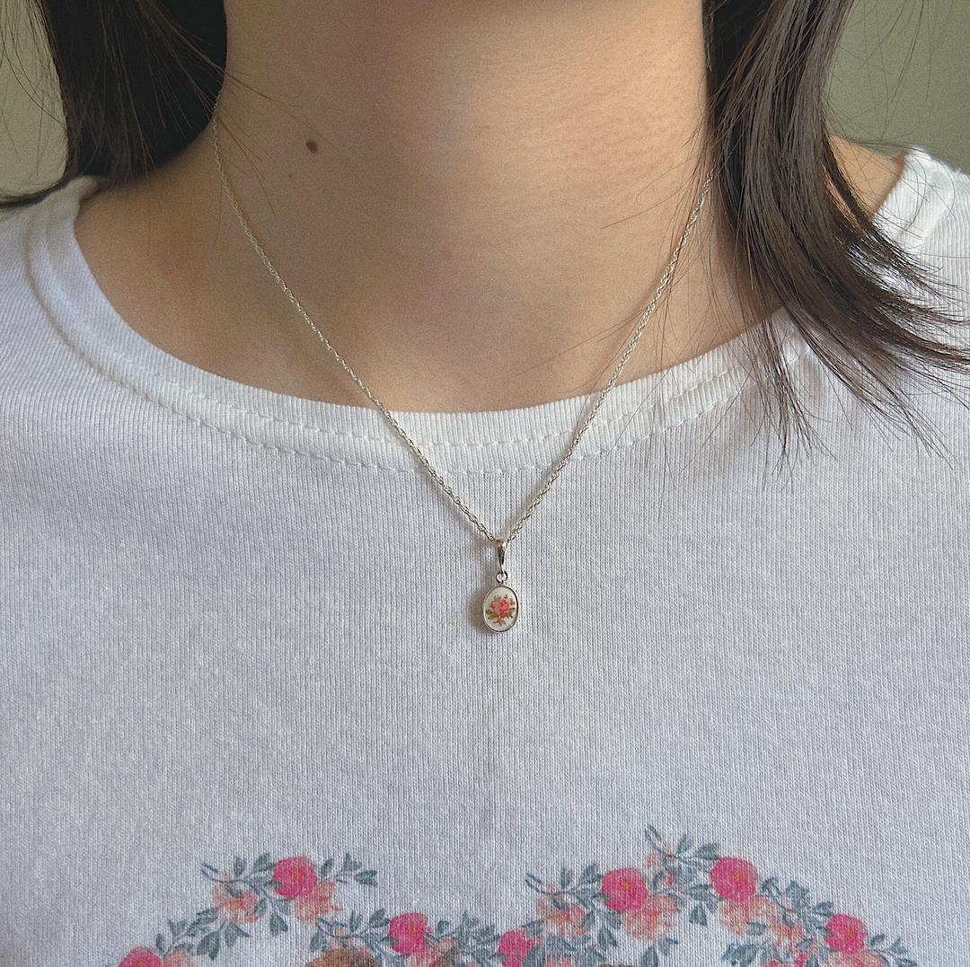 tiny pink rose necklace