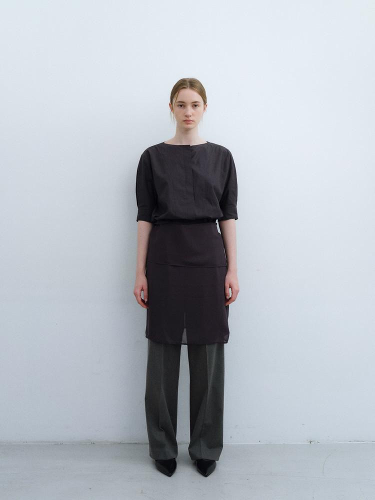 boat-neck hidden shirt (charcoal)